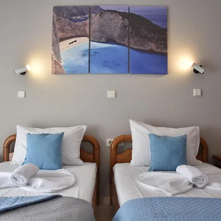 Ephelia Gold לגאנאס