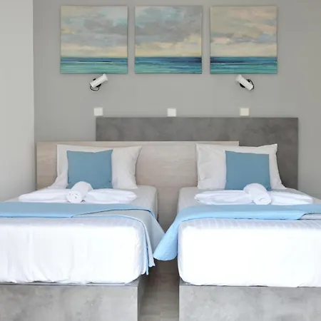 Ephelia Gold Laganas